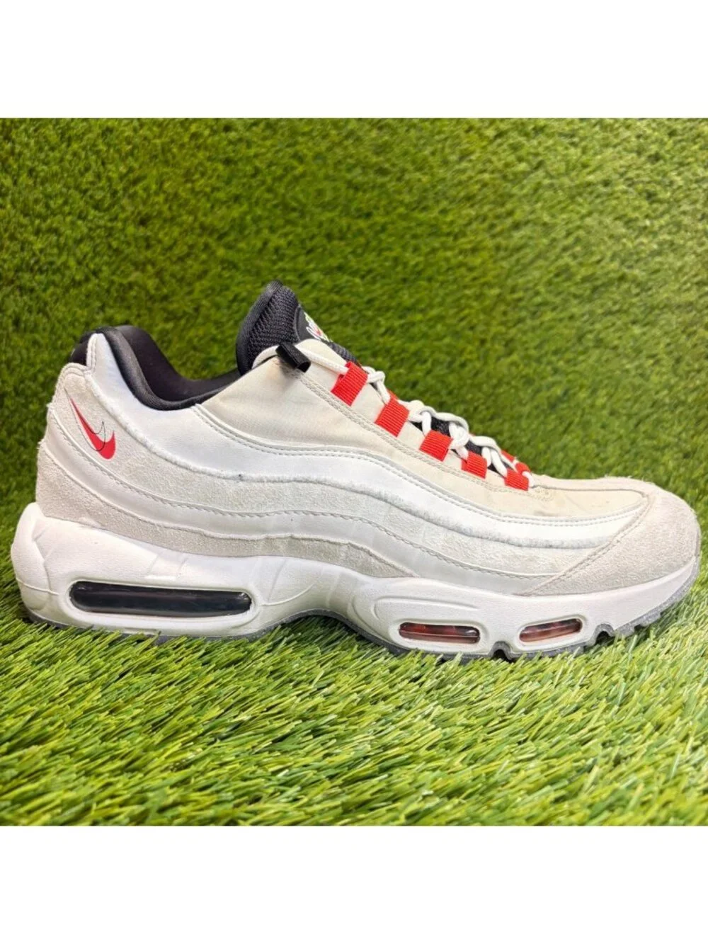 Nike Air Max 95 SE Mens Size 13 White Red Black Athletic Running Shoes Sneakers